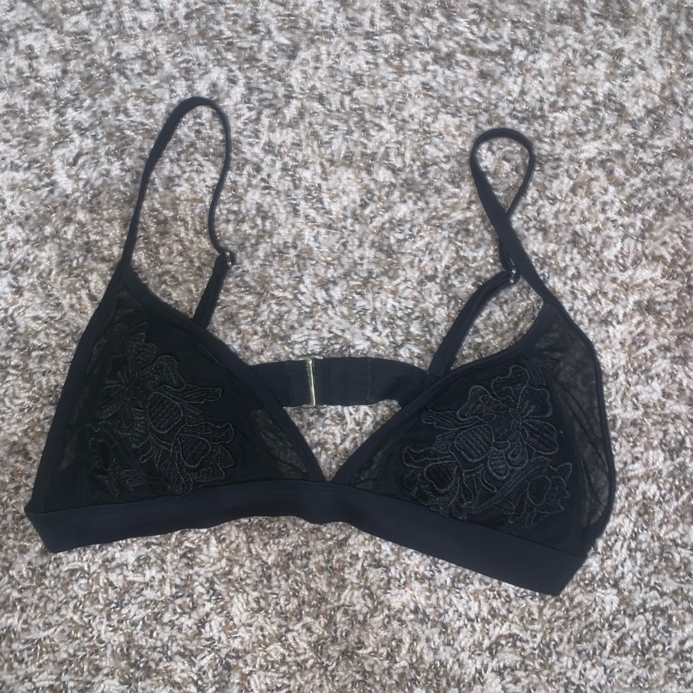 Black bikini top🖤